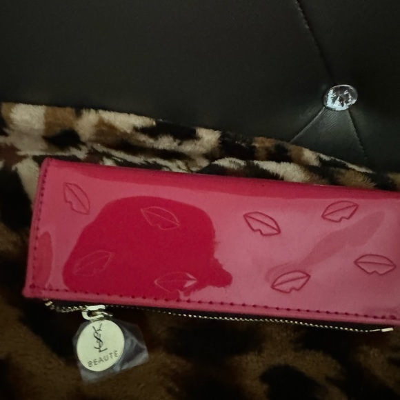 Yves Saint Laurent Beauté set two colors set - Picture 6 of 7